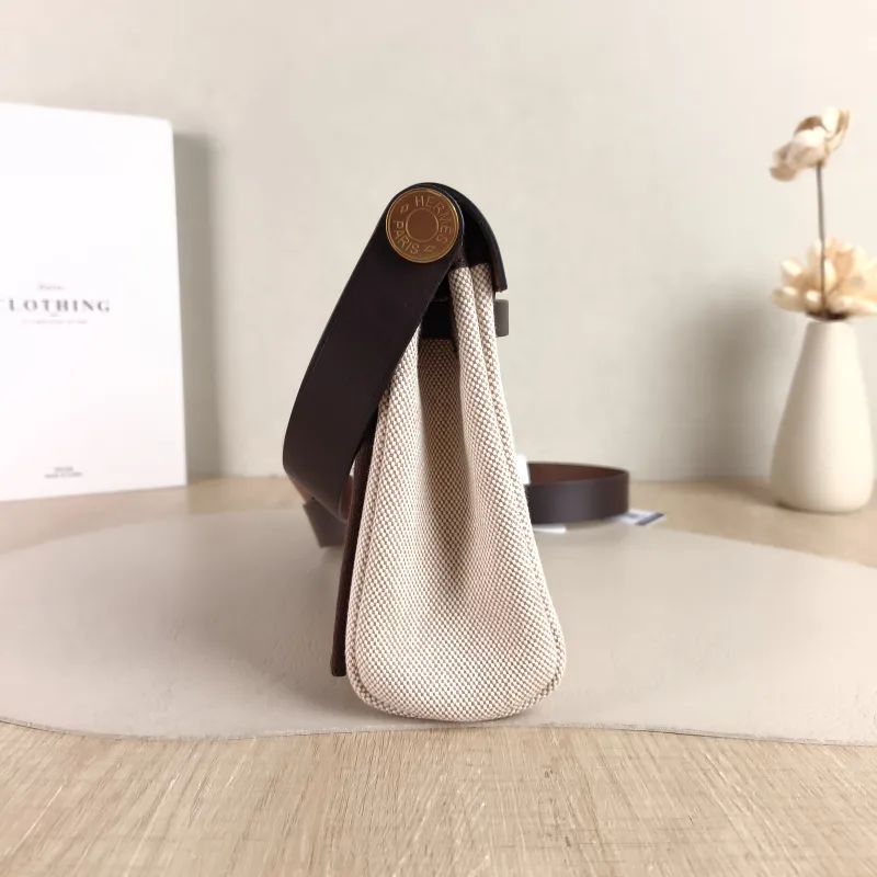Hermès Crossbody Bag Herbag Zip 20 Beige Canvas Mini 20.5 × 7 × 16.5 cm k — detail view 6 of 10