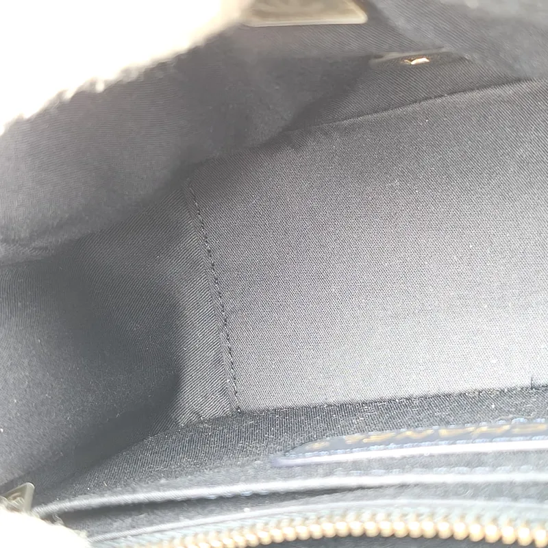 Chanel Crossbody Bag Navy One Size 17 × 8 × 13.5 cm — detail view 1 of 14