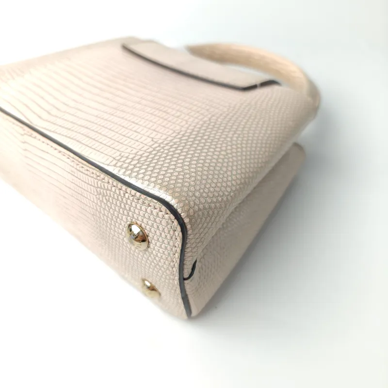 Louis Vuitton Shoulder Bag Capucines Pink mini21 × 8 × 14 cm — cover view 6 of 10