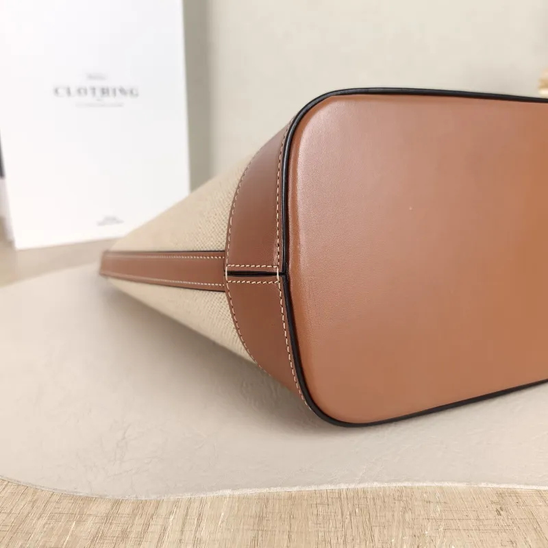 CELINE Shoulder Bag BUCKET TRIOMPHE Bucket Bag · Small 17 × 10 × 22 cm — detail view 3 of 9