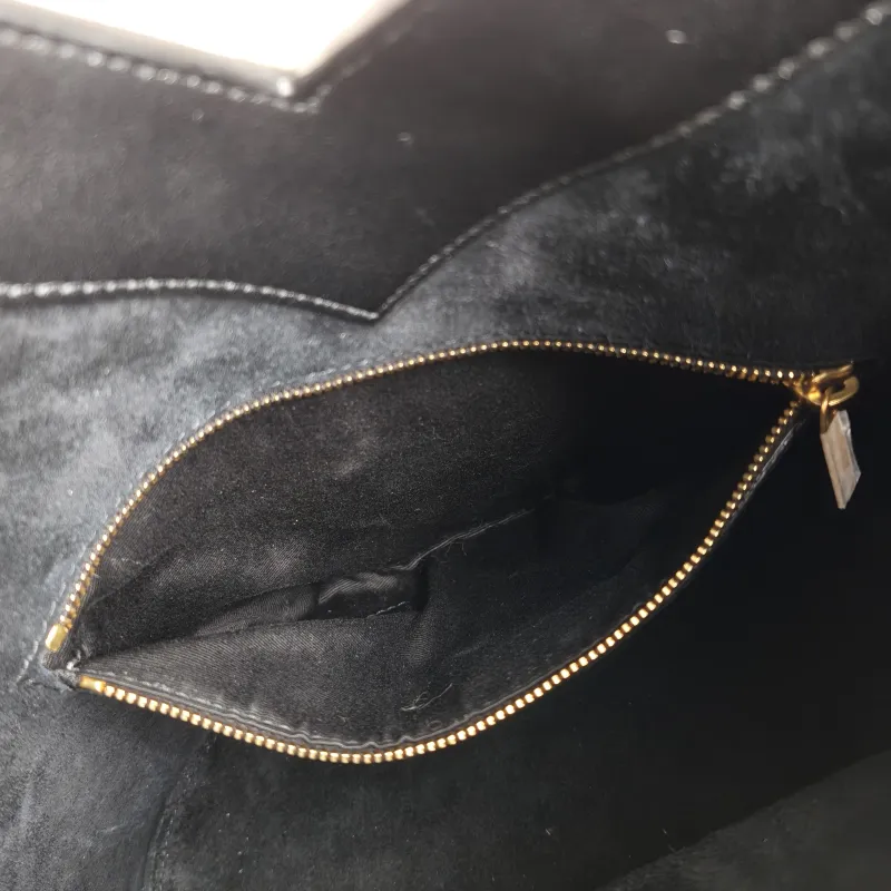 SAINT LAURENT Crossbody Bag Y Bucket Bucket Bag Black Calfskin One Size 25 × 15 × 34 cm — detail view 5 of 11