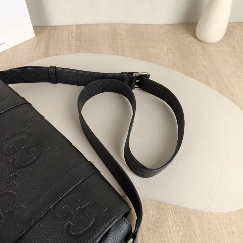 GUCCI Crossbody Bag Messenger Bag Crossbody Bag Black Calfskin One Size30 × 6 × 25.5 cm — detail view 9 of 11