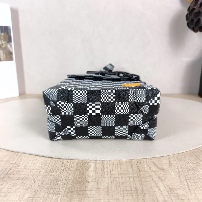 Louis Vuitton Shoulder Bag Nano Steamer Shoulder Bag Colorblock PVC nano 15 × 7 × 18 cm — cover view 4 of 5