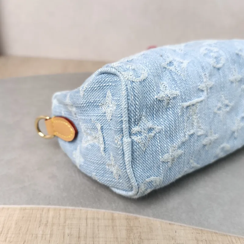 Louis Vuitton Crossbody Bag Speedy Nano Blue nano 16 × 7.5 × 10 cm — detail view 10 of 10