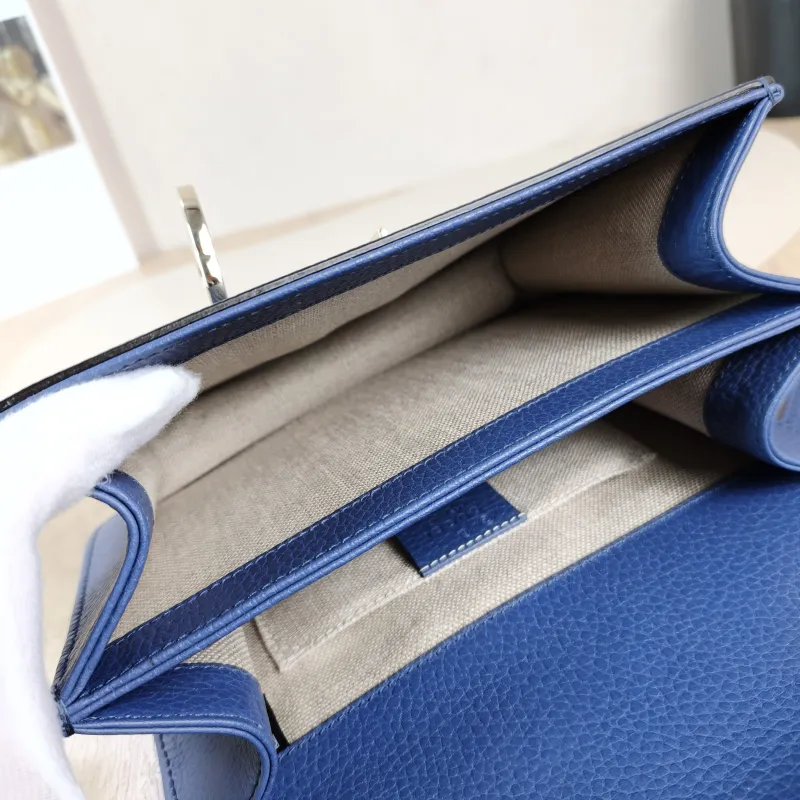 GUCCI Crossbody Bag g Collection Blue Calfskin Small20 × 9 × 16 cm — detail view 1 of 12