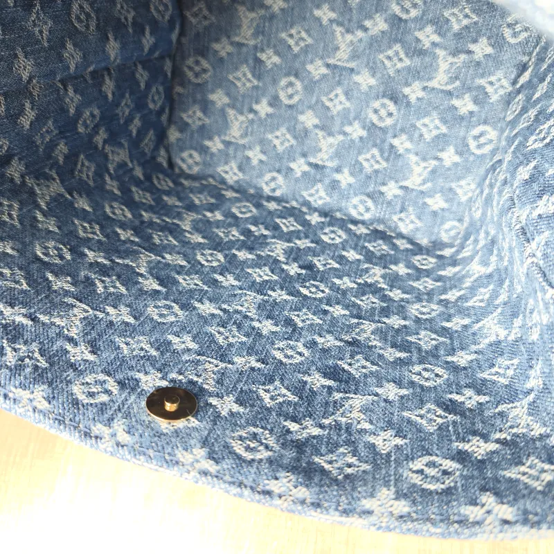 Louis Vuitton Top Handle Bag ALL IN BB Blue BB 16 × 12 × 18 cm — detail view 13 of 13