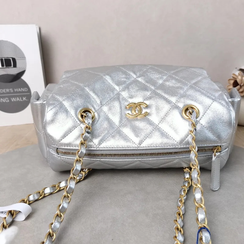 Chanel Shoulder Bag 25k Bowling Bag Silver Calfskin Small 24 × 11.5 × 15.5 cm — detail view 8 of 14