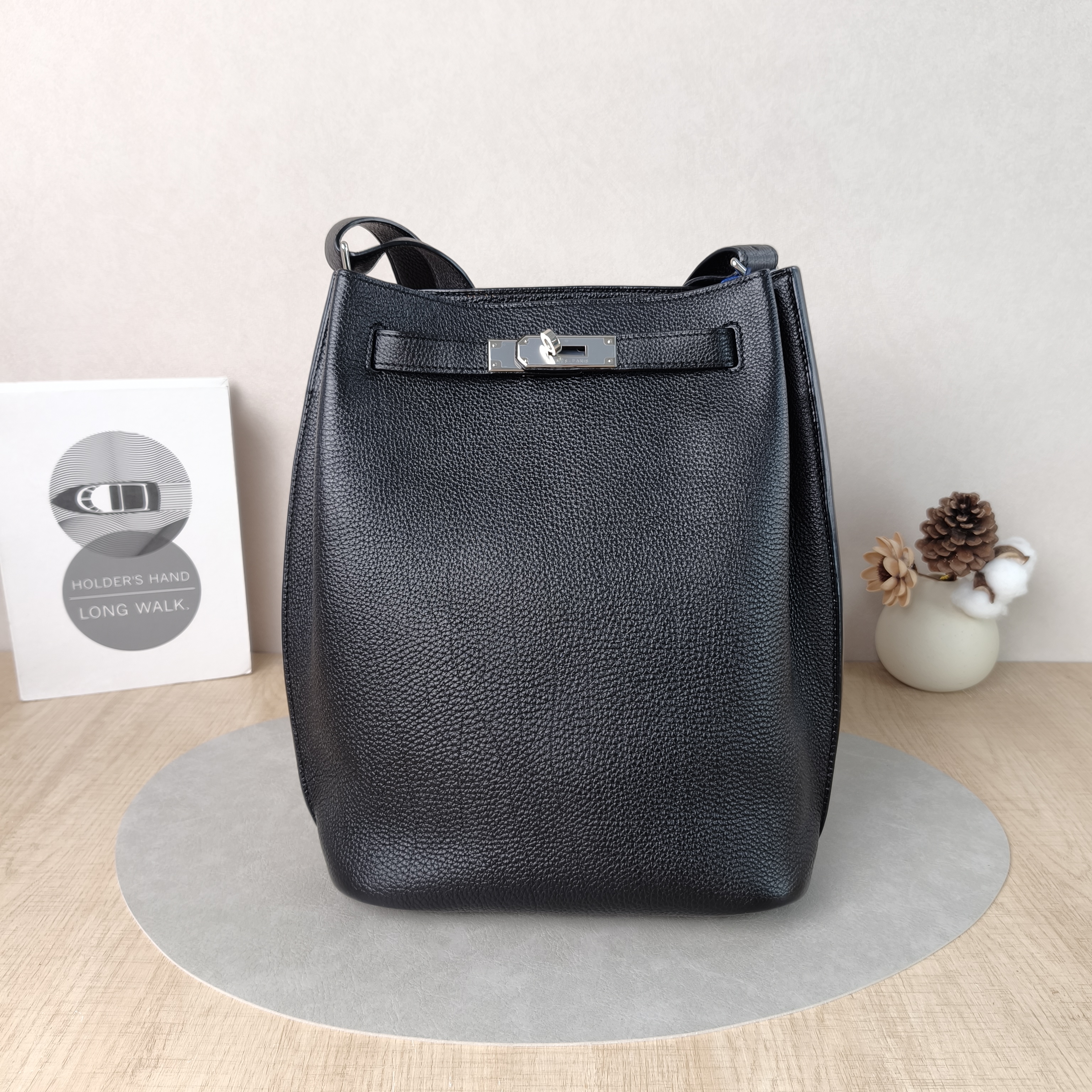 Hermès Shoulder Bag So Kelly Hobo Shoulder Bag Black Togo Calfskin Small22 × 11 × 30 cm