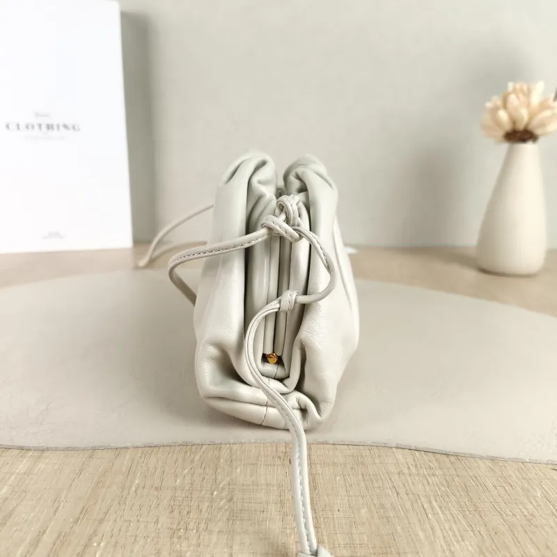 Bottega Veneta Clutch The Pouch Clutch White Calfskin Mini 22 × 5 × 13 cm — detail view 1 of 9