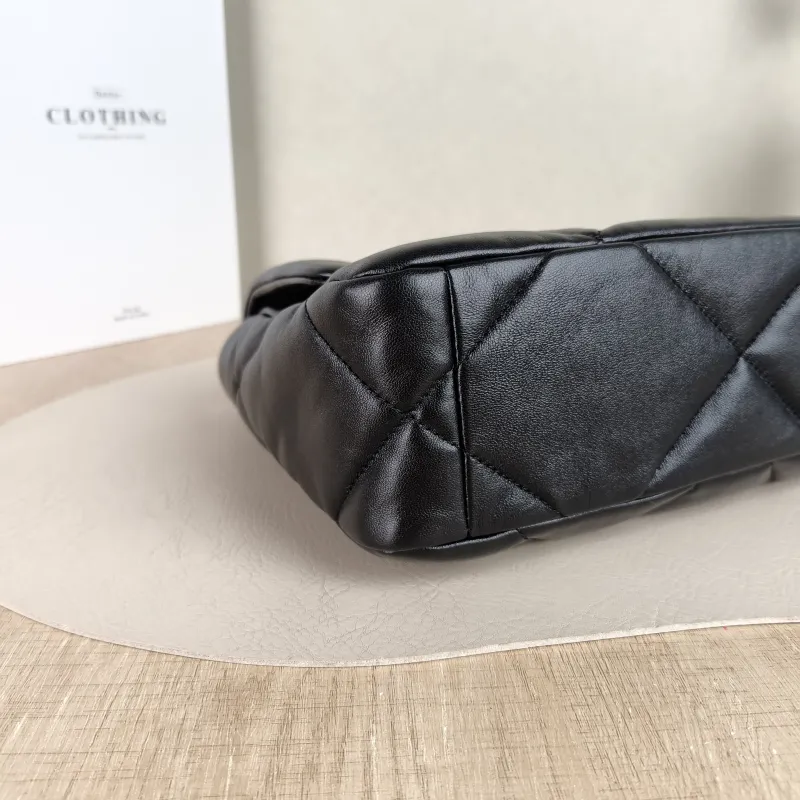 Chanel Crossbody Bag 19Bag Black SL ambskin Small 26 × 9 × 16 cm — detail view 5 of 13