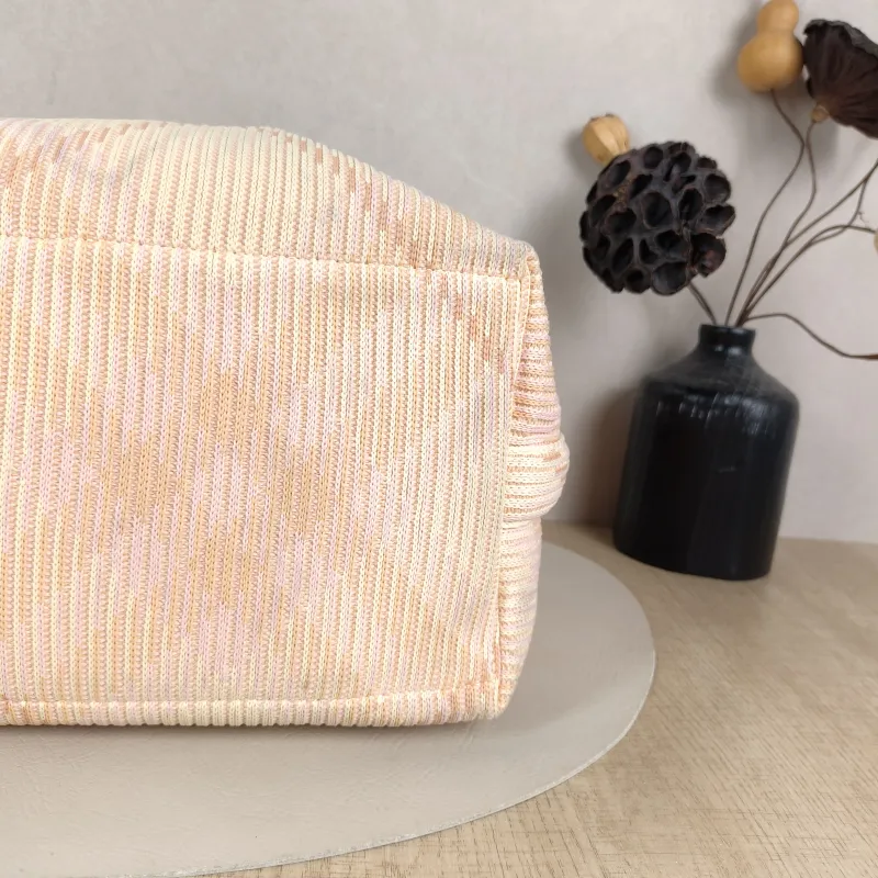 BURBERRY Shoulder Bag 30 × 17 × 38.5 cm — detail view 11 of 11