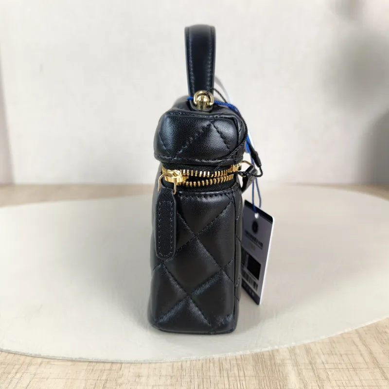 Chanel Crossbody Bag lp Box Bag Black Lambskin One Size19.5 × 5 × 17 cm — detail view 5 of 13