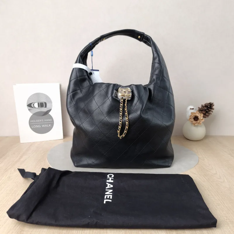 Chanel Crossbody Bag 26c hobo Black Calfskin 27.5 × 8 × 25 cm Microchip Edition — cover view 4 of 6