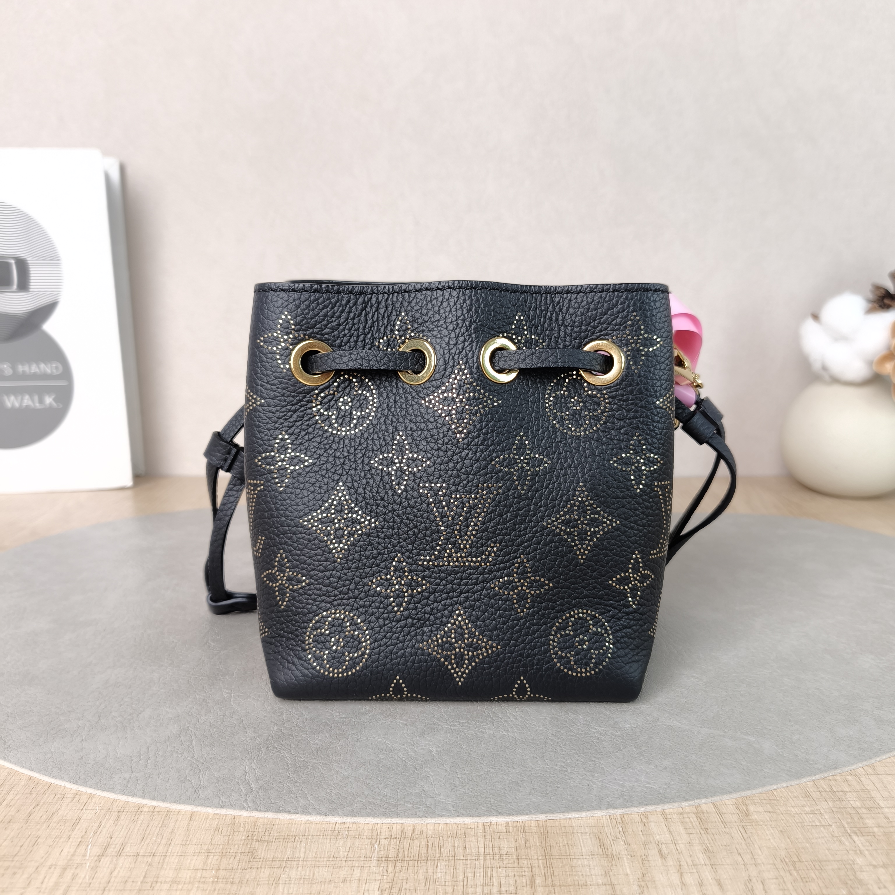 Louis Vuitton Crossbody Bag BELLA Gold Black Calfskin Pico13 × 10.5 × 11 cm — cover view 6 of 6