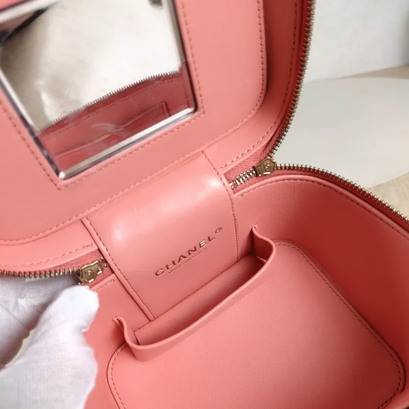 Chanel Crossbody Bag Box Cosmetic Bag Pink Calfskin One Size 15 × 12 × 12 cm — detail view 8 of 10