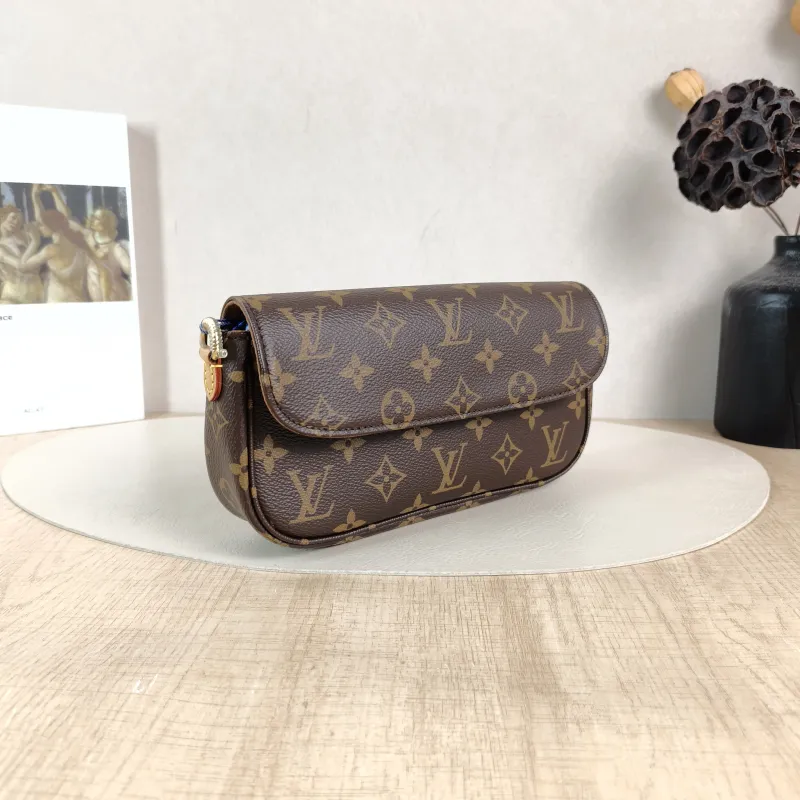 Louis Vuitton Crossbody Bag IVY Monogram PVC Small23.5 × 4.3 × 12 cm — cover view 3 of 5