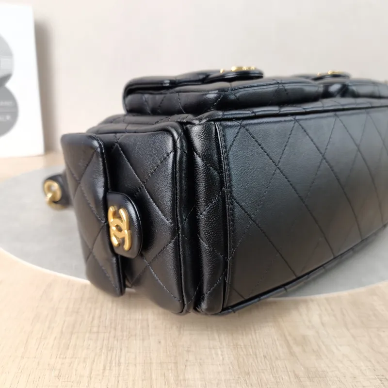 Chanel Shoulder Bag Hobo Shoulder Bag Black Lambskin Small31 × 15 × 22 cm — detail view 14 of 14