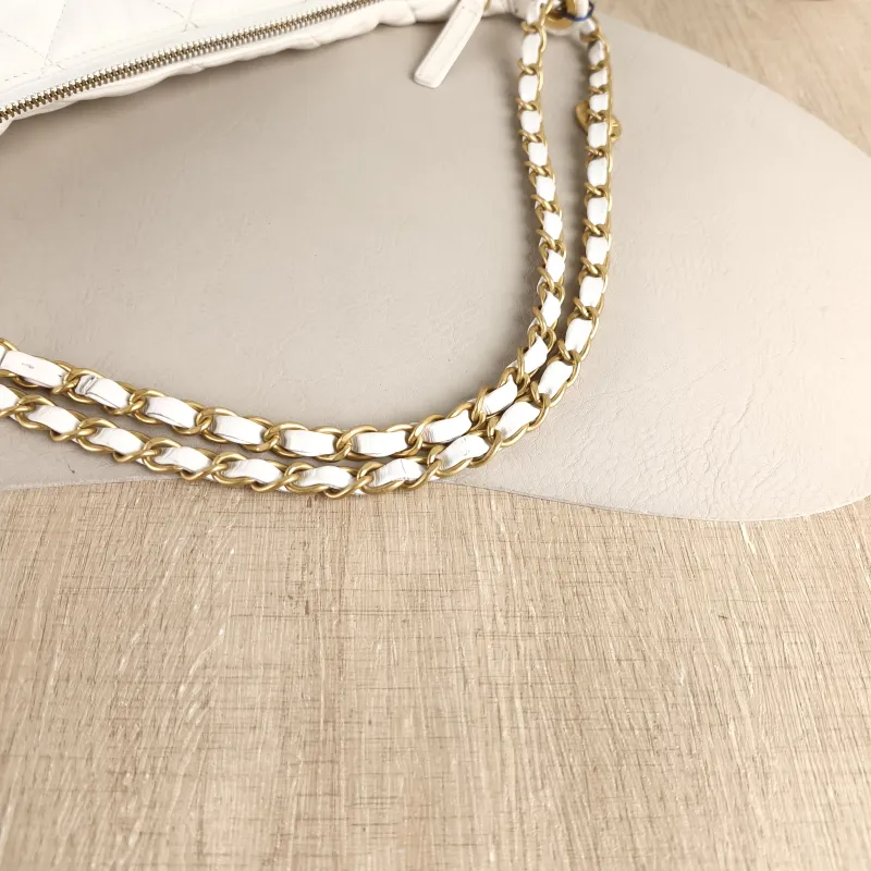 Chanel Shoulder Bag hobo White Lambskin Large 32 × 4 × 20 cm — detail view 5 of 9
