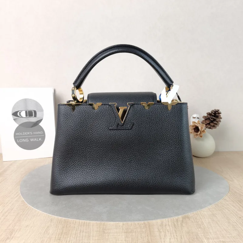 Louis Vuitton Top Handle Bag Capucines Black · Calfskin Medium31.5 × 11 × 20 cm