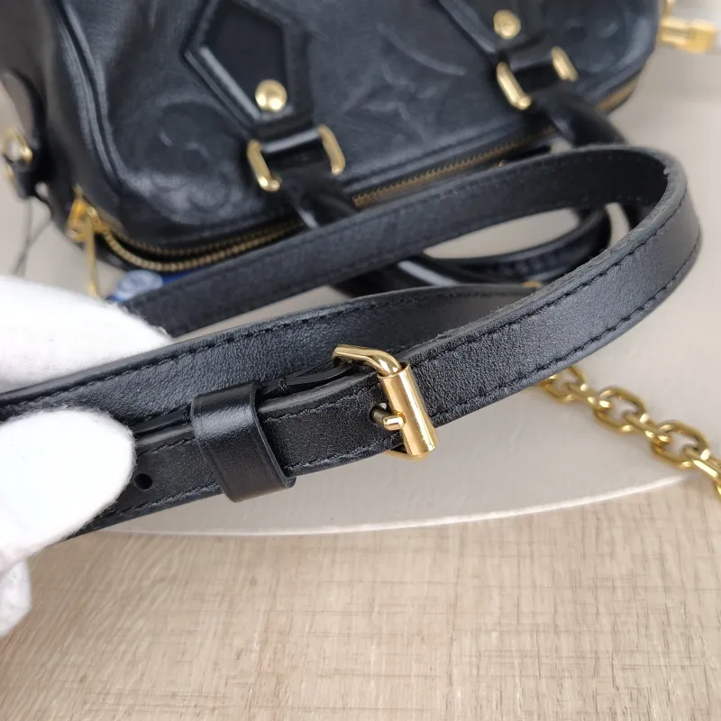 Louis Vuitton Crossbody Bag Speedy20Black Empreinte Embossed Calfskin Small20.5 × 12 × 13.5 cm — detail view 3 of 12