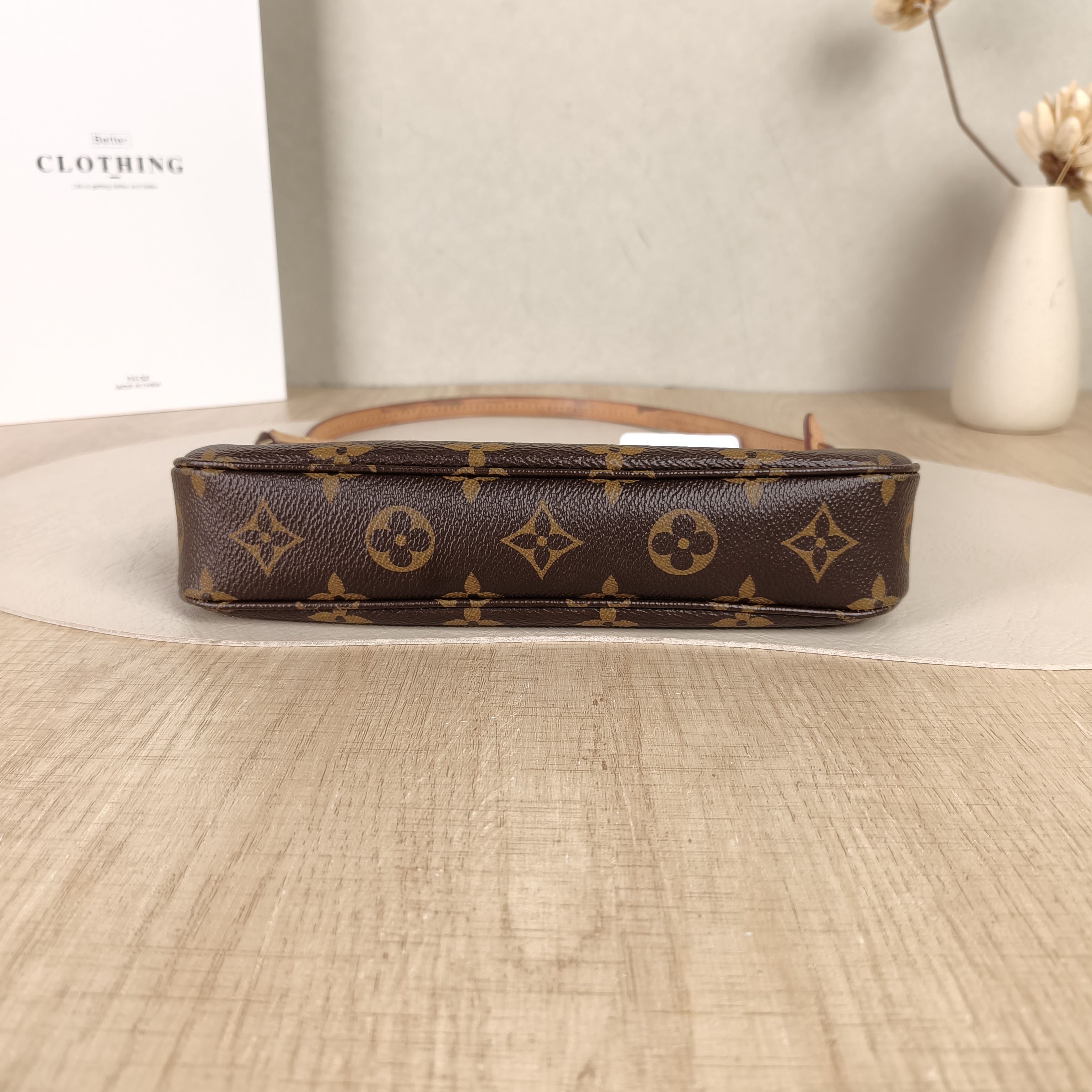 Louis Vuitton Shoulder Bag Accessory Monogram PVC22 × 4 × 13 cm — cover view 4 of 5