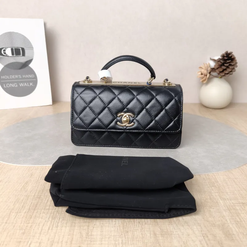 Chanel Crossbody Bag trendy cc woc Black Lambskin Mini 19.2 × 3.5 × 12.3 cm — cover view 3 of 6