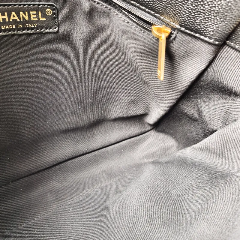 Chanel Shoulder Bag Supple Twins Hobo Black Grained Calfskin Large 30 × 5 × 21.5 cm — detail view 13 of 15