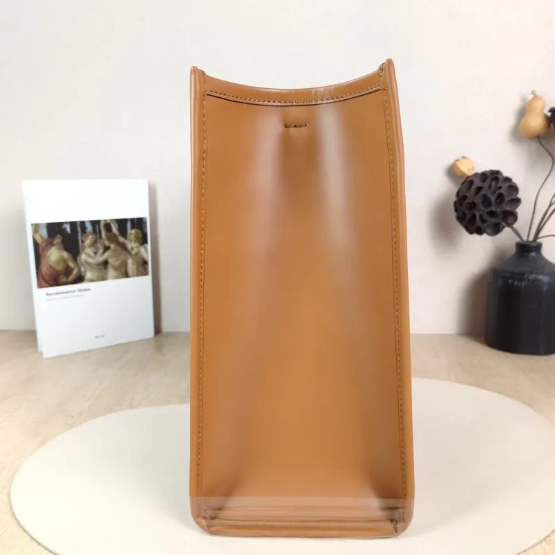 FENDI Top Handle Bag Sunshine Shopping Tote Caramel Calfskin Medium 35 × 17 × 31 cm — detail view 10 of 10