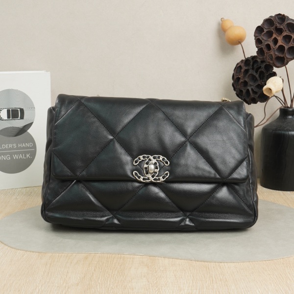 Chanel Shoulder Bag Black Calfskin Medium Large