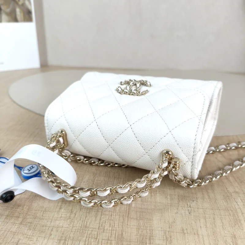 Chanel Crossbody Bag kelly White Grained Calfskin nano 15 × 5 × 11 cm — detail view 5 of 12