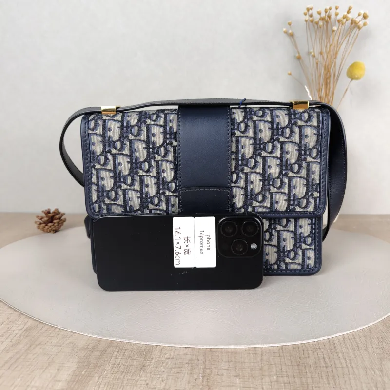 DIOR Crossbody Bag30Montaigne 30 Edition Canvas Medium24 × 8 × 17 cm — cover view 6 of 6