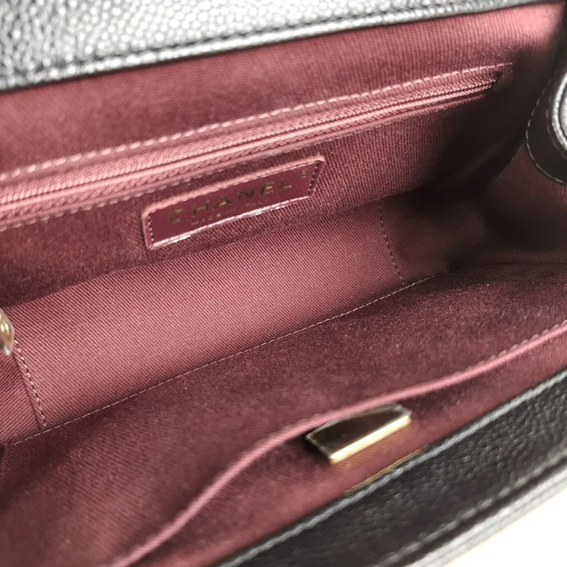 Chanel Crossbody Bag affinity Messenger Bag Black Grained Calfskin Small 19 × 7 × 14 cm — detail view 6 of 14