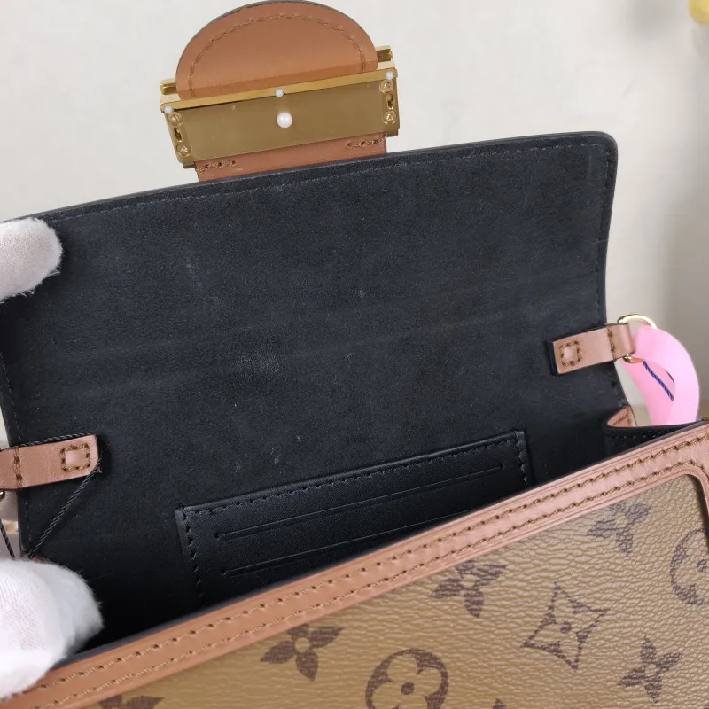 Louis Vuitton Crossbody Bag Dauphine Woc Woc Monogram PVC One Size 18.5 × 5 × 12 cm — detail view 9 of 11