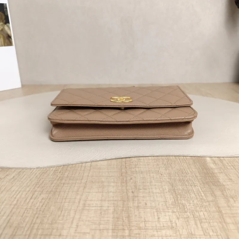 Chanel Crossbody Bag Edition cf woc Taupe Calfskin19.2 × 3.5 × 12.3 cm — cover view 4 of 6