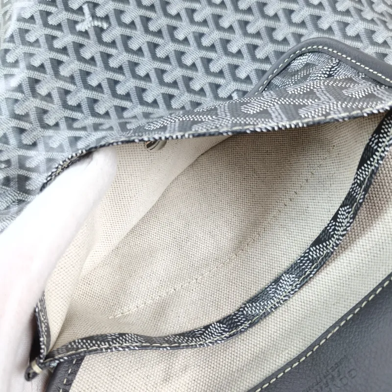 GOYARD Shoulder Bag Boheme Hobo​ Grey ine Canvas Small 43 × 14 × 27 cm — detail view 12 of 15