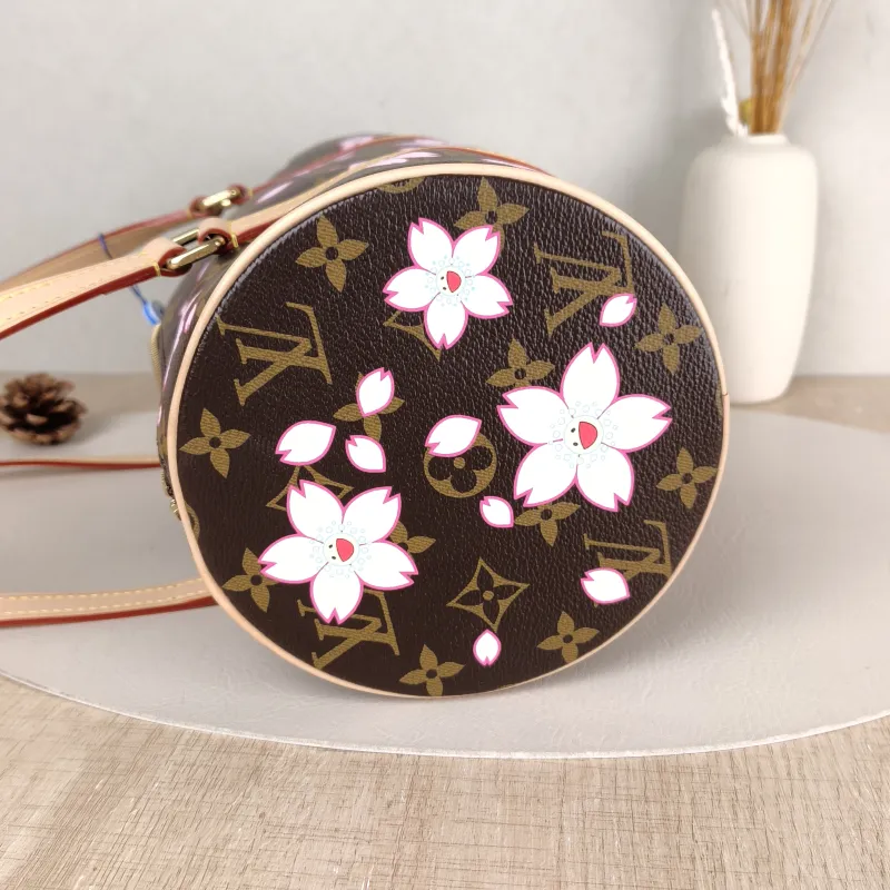 Louis Vuitton Shoulder Bag Papillon Monogram · PVC One Size30 × 15 × 15 cm — detail view 9 of 14