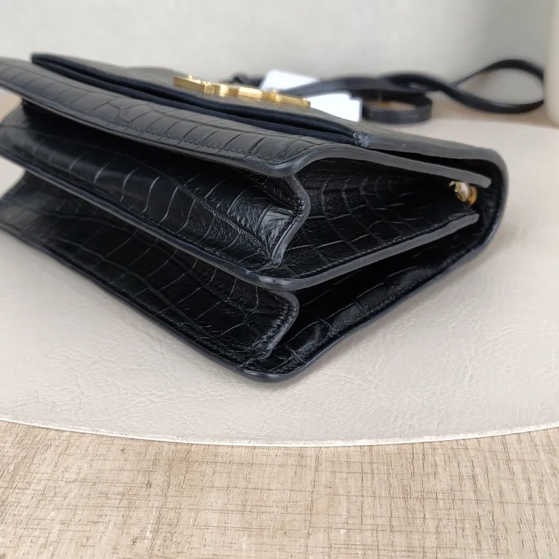 SAINT LAURENT Crossbody Bag SUNSET Black with Gold-Tone Hardware Calfskin Small19.5 × 8 × 14 cm — detail view 9 of 13