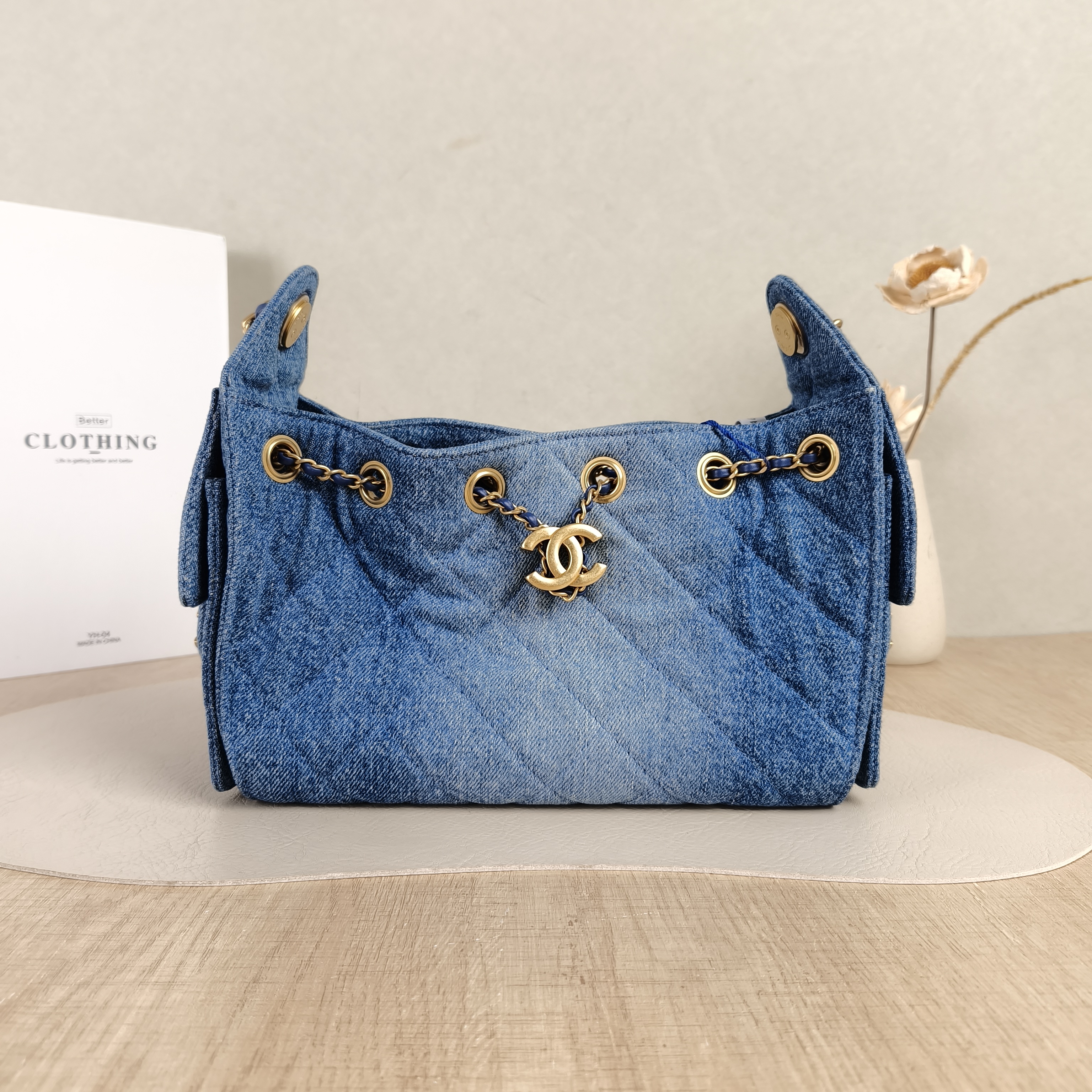 Chanel Crossbody Bag25Bag Blue mini22 × 12.5 × 20 cm