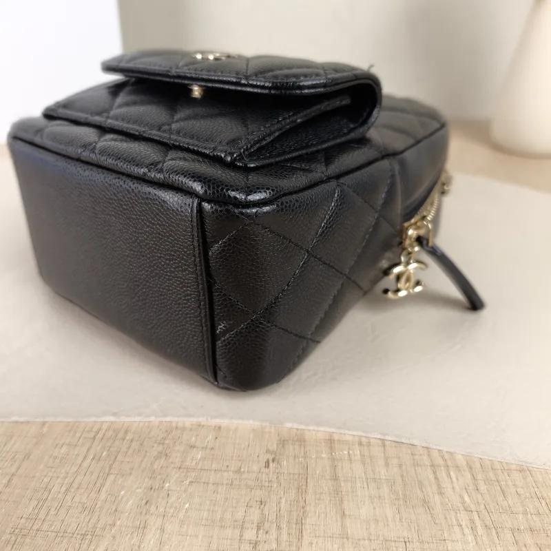 Chanel Crossbody Bag Mini Backpack Crossbody Bag Black Grained Calfskinmini13 × 9 × 18 cm — detail view 9 of 12