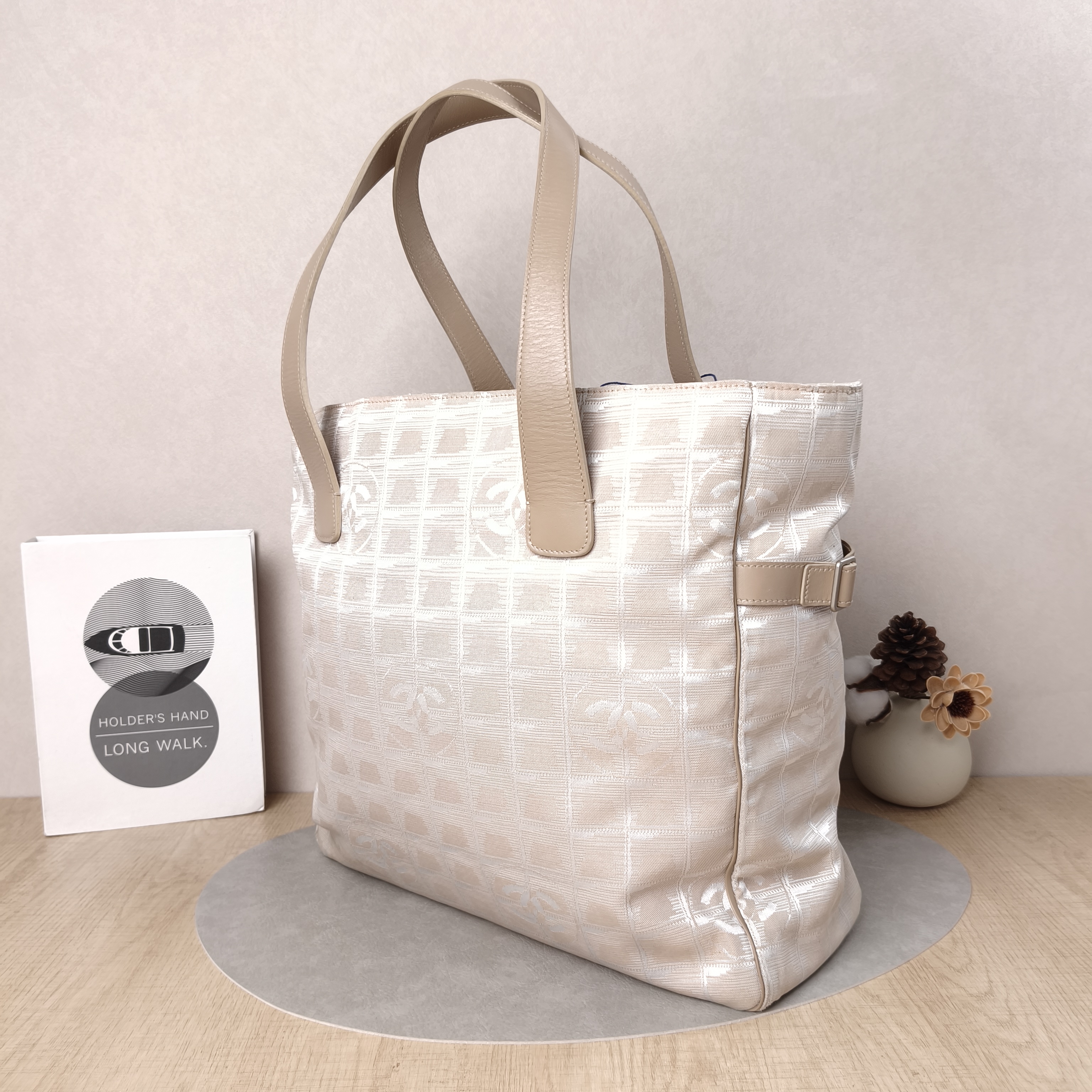 Chanel Vintage Tote Bag Beige Canvas One Size35 × 12 × 32 cm — cover view 5 of 5