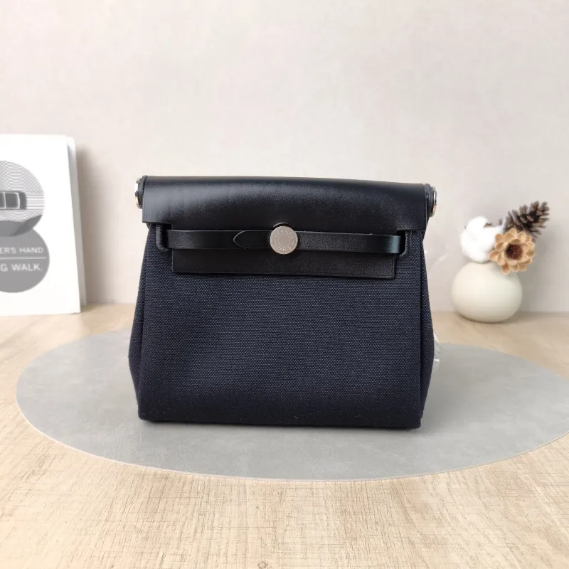 Hermès Crossbody Bag Herbag Zip 20 Black Canvas Mini 20.5 × 7 × 16.5 cm G