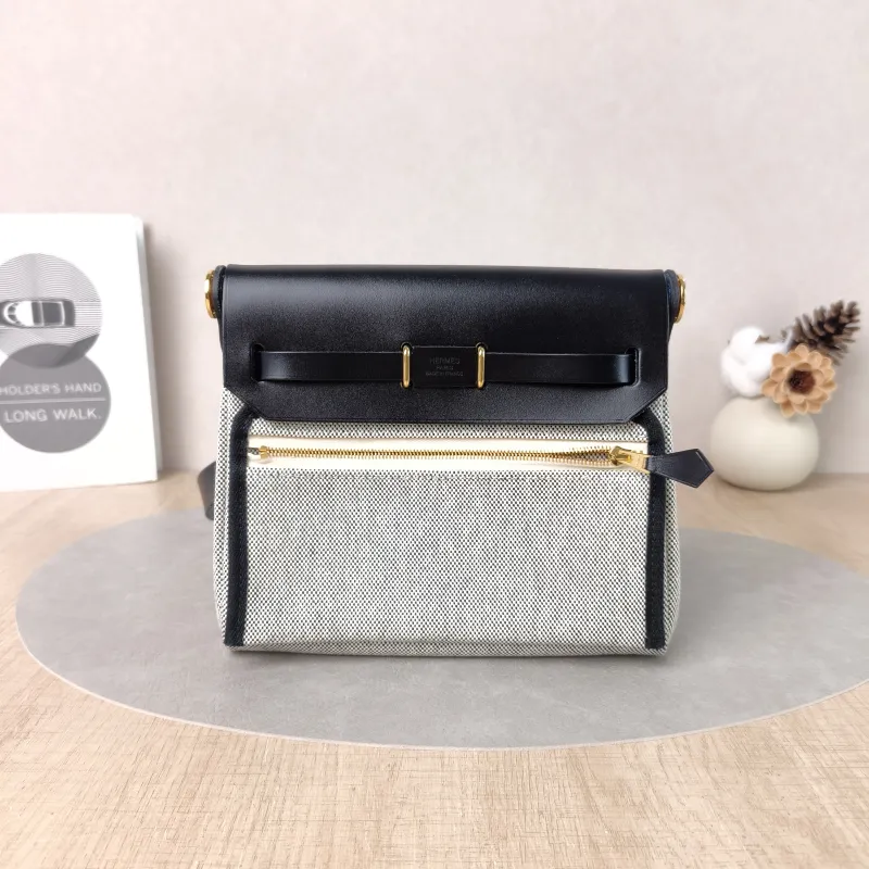 Hermès Crossbody Bag Herbag Zip 20Black Beige Canvas mini20.5 × 7 × 16.5 cm — cover view 5 of 5