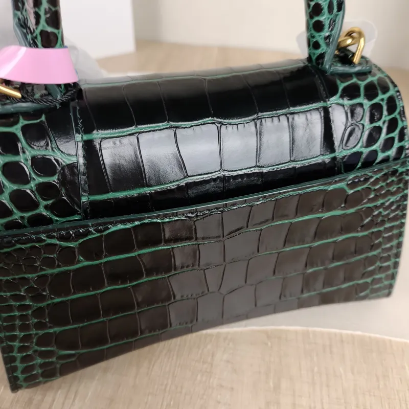 BALENCIAGA Crossbody Bag Hourglass Hourglass Bag Green Calfskin Small 23 × 10 × 14 cm — detail view 6 of 11