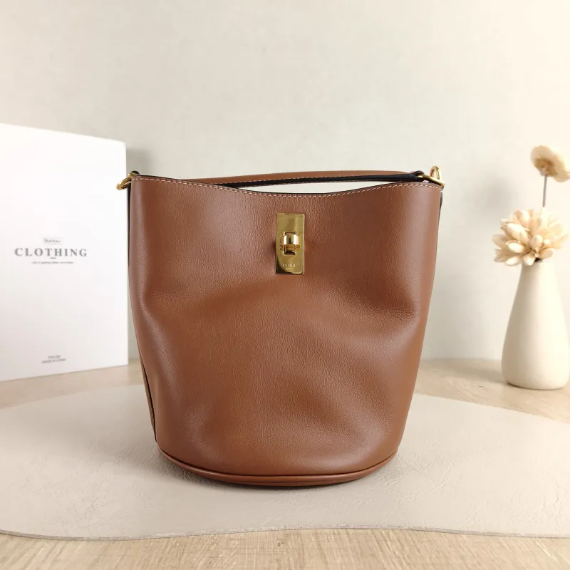 CELINE Crossbody Bag Teen Bucket 16 Bucket Bag Caramel Calfskin Small 16 × 16 × 18 cm