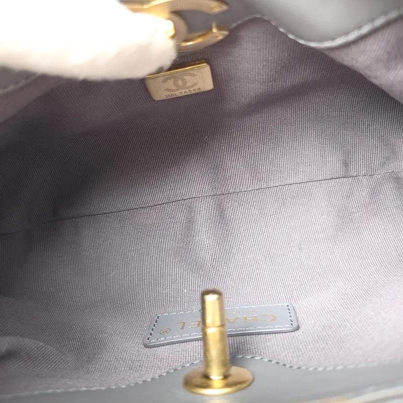 Chanel Crossbody Bag24a hobo Top Handle Crossbody Bag Grey Lambskinmini20.5 × 7 × 20 cm — detail view 11 of 11