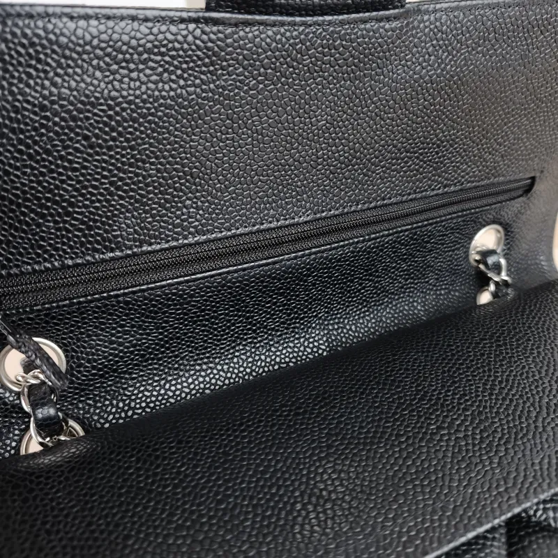 Chanel Crossbody Bag Classic Flap CF Black Grained Calfskin Medium 25.5 × 6.5 × 15.5 cm 23 — detail view 9 of 14