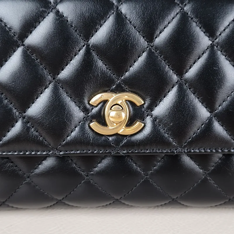 Chanel Crossbody Bag Coco Handle​ Woven Black Calfskin Small24 × 10 × 14 cm — detail view 7 of 14