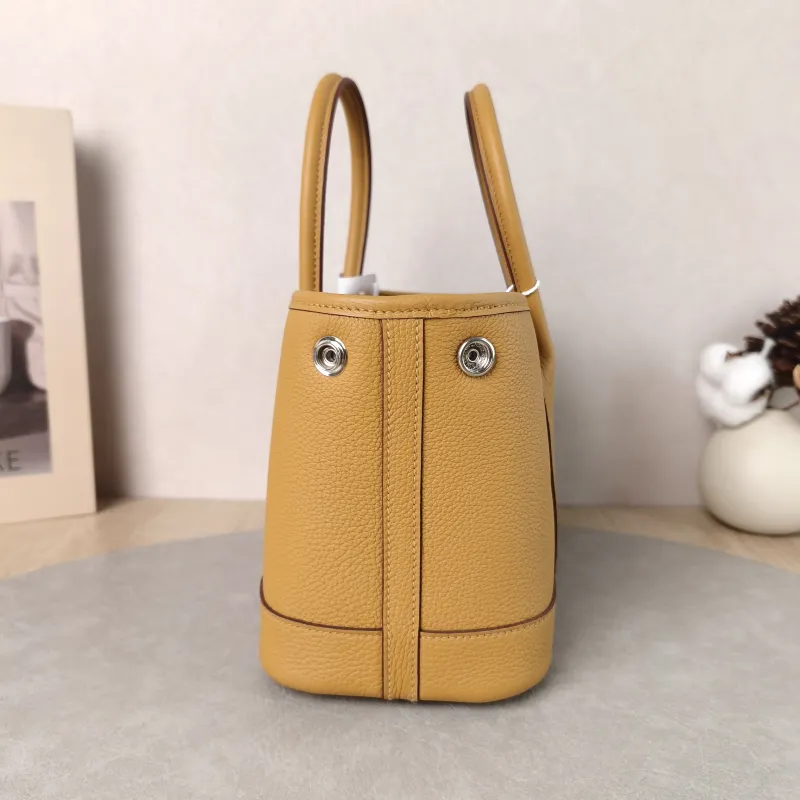 Hermès Top Handle Bag Neo Garden 23 Mini 2S Negonda Calfskin Mini 23 × 10 × 16 cm G — detail view 8 of 12