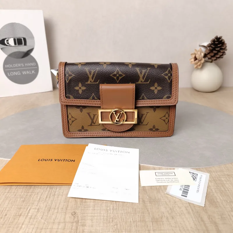Louis Vuitton Crossbody Bag Dauphine Woc Woc Monogram PVC Mini 18.5 × 5 × 12 cm — cover view 6 of 6