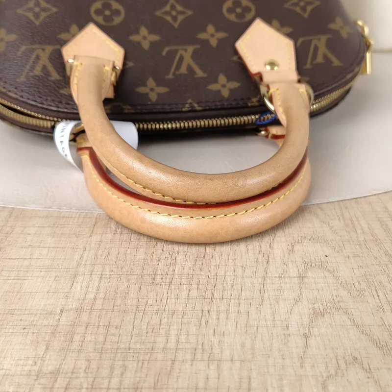 Louis Vuitton Crossbody Bag Alma BB Monogram PVCBB23.5 × 11.5 × 17.5 cm — detail view 3 of 14
